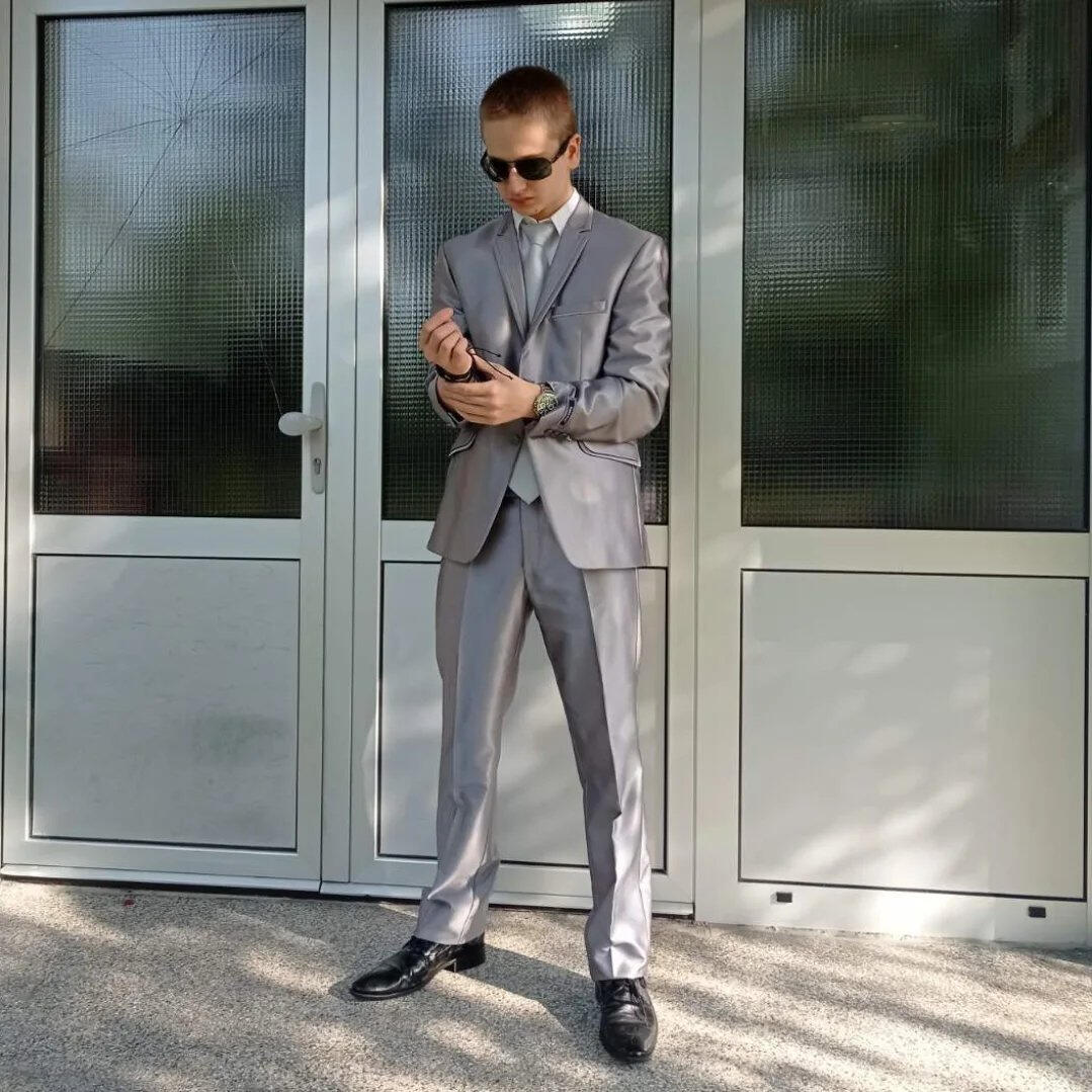 Matej Marjanovic in his James Bond style.